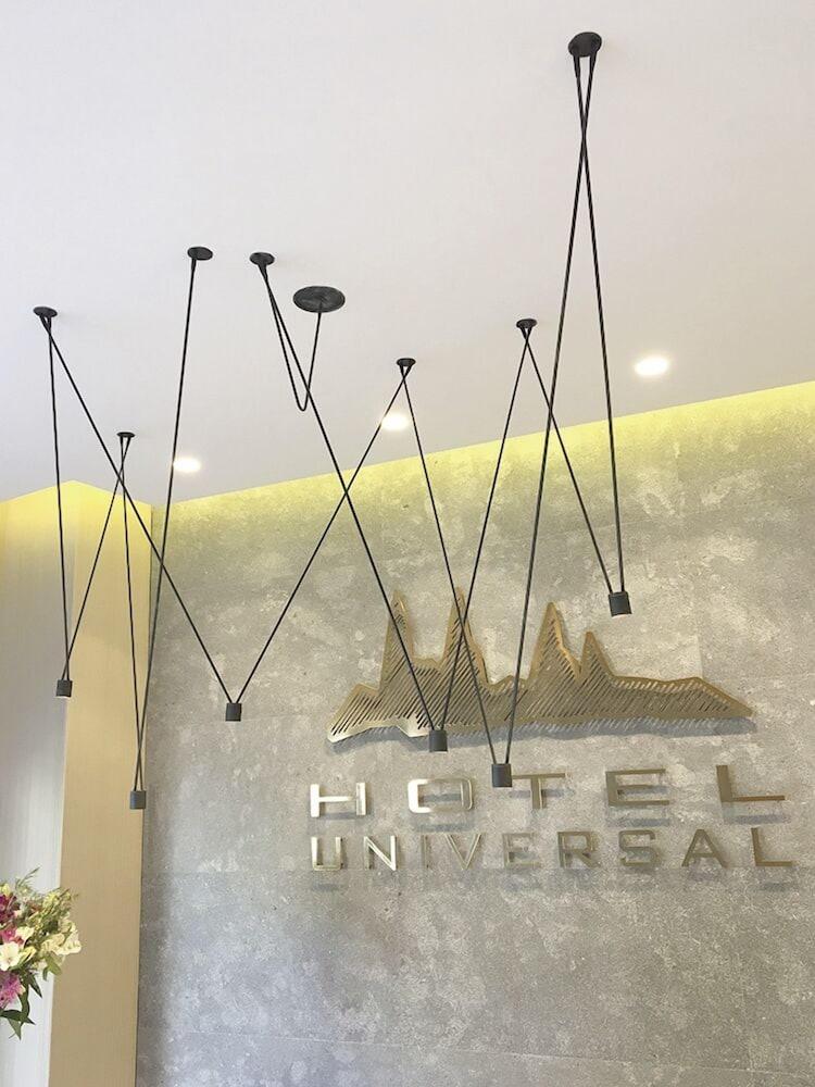 סנטיאגו דה קומפוסטלה Hotel Universal מראה חיצוני תמונה